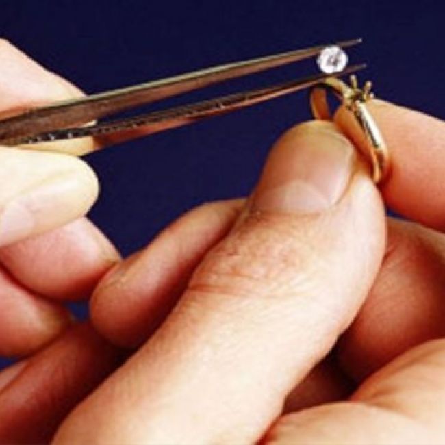 Taller de joyería y relojería en Illescas
